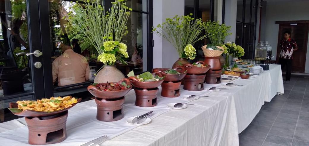 Warisan Heritage Boutique Hotel Solo Esterno foto