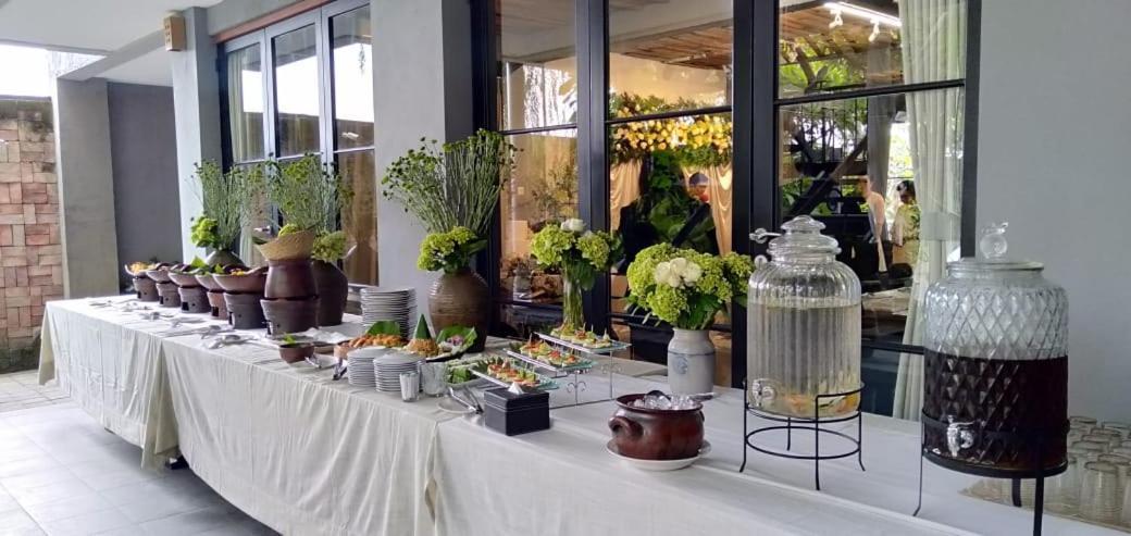 Warisan Heritage Boutique Hotel Solo Esterno foto