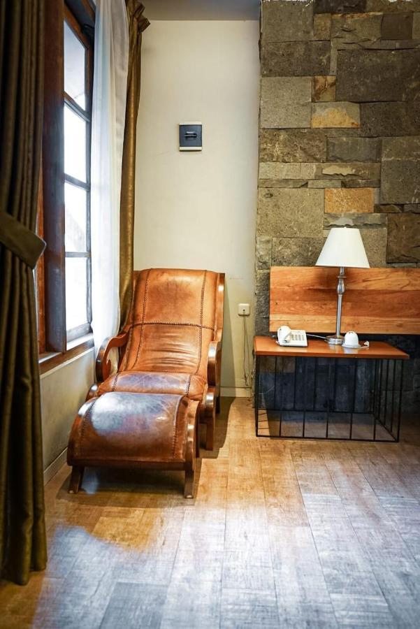 Warisan Heritage Boutique Hotel Solo Esterno foto